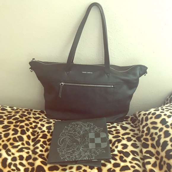 Vince Camuto Handbags - Vince Camuto Leather TravelTote